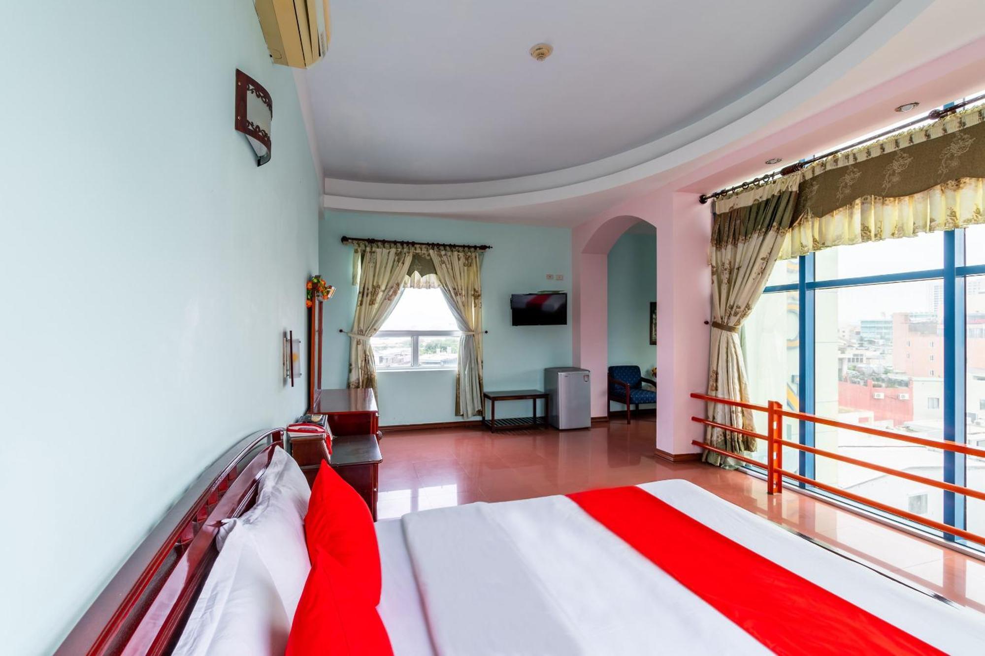 Super Oyo 266 Golden Gate Hotel Da Nang Exterior photo